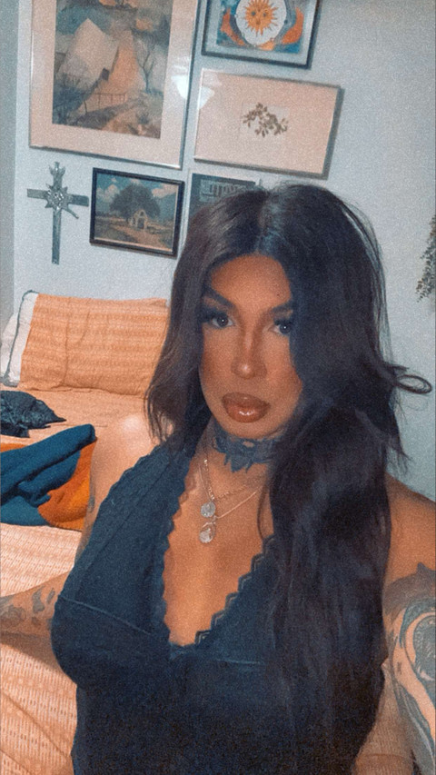 Kinky leather femme no face no limits profile picture