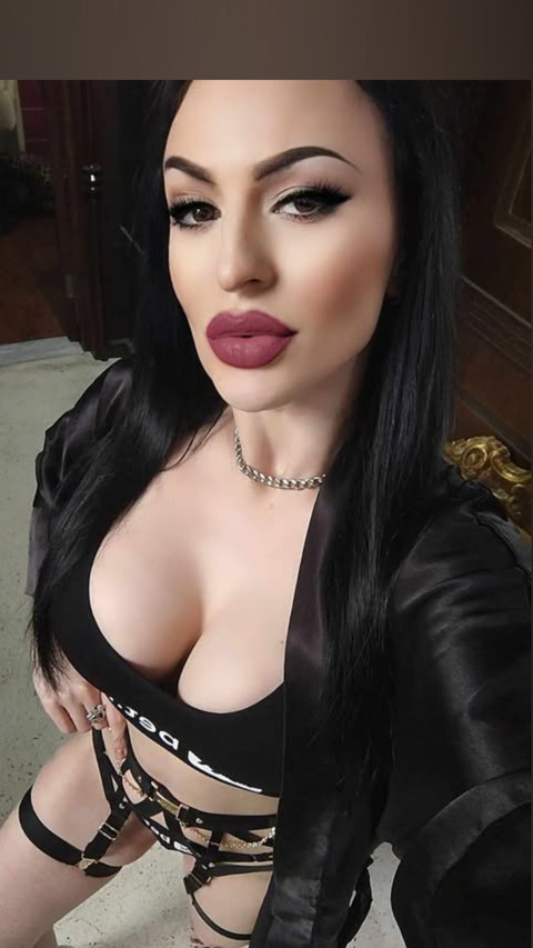 COCO WHITE profile picture