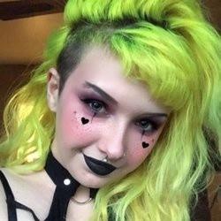 Lily profile picture