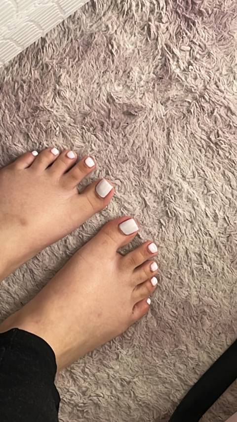 @smallfeetbyli nude smallfeetbyli nude