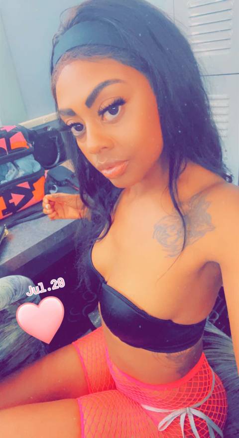 @que_bella @que_bella