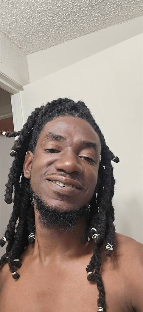 @kickback420zoe @kickback420zoe