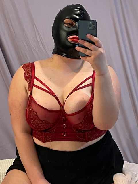 faye love profile picture