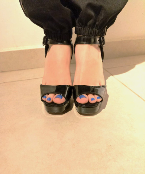 Nice feet feet profile picture