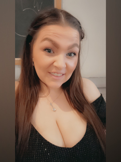 ๐Big juicy jiggly jugs๐ profile picture