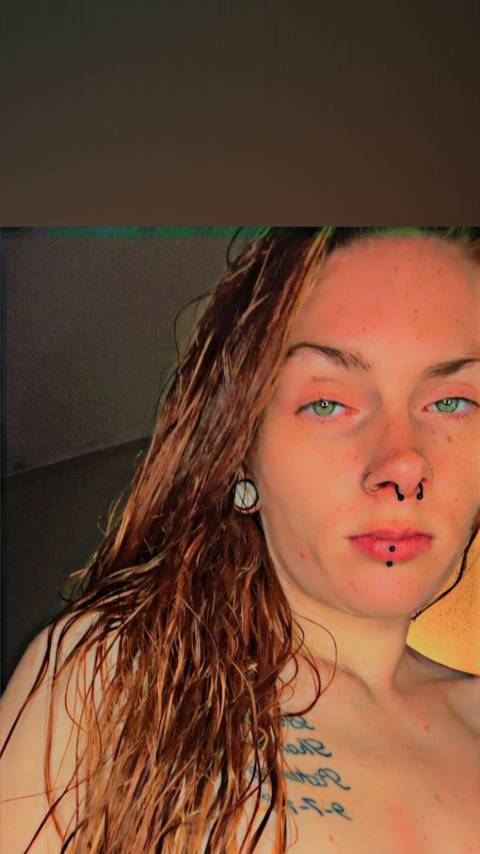 @the_bitch1998 @the_bitch1998