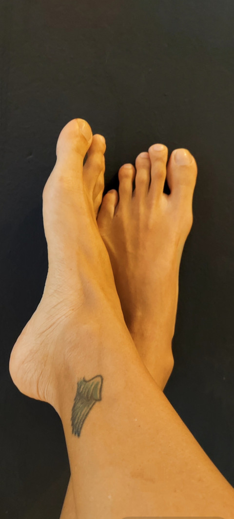sense feet profile picture