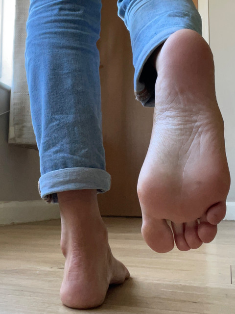 Only feet 🦶 profile picture