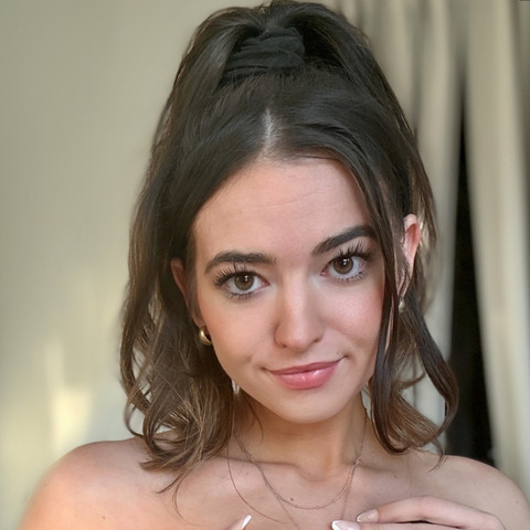 Ari's 😇 secret diary profile picture