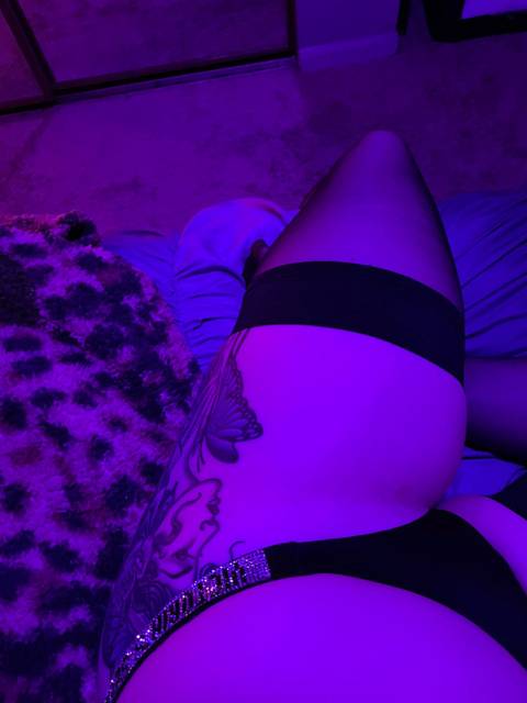 @burlesquebabe nude burlesquebabe nude