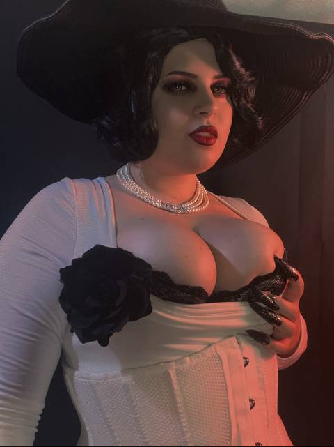 @darlingcosplays nude darlingcosplays nude