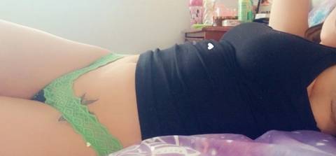 @averiemon nude averiemon nude