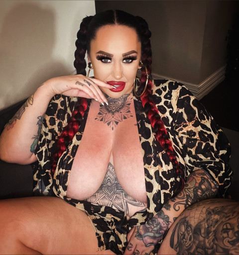 Curvy Mack profile picture