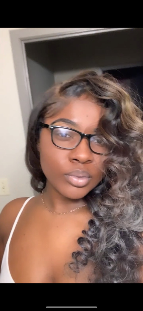 Chanel B profile picture