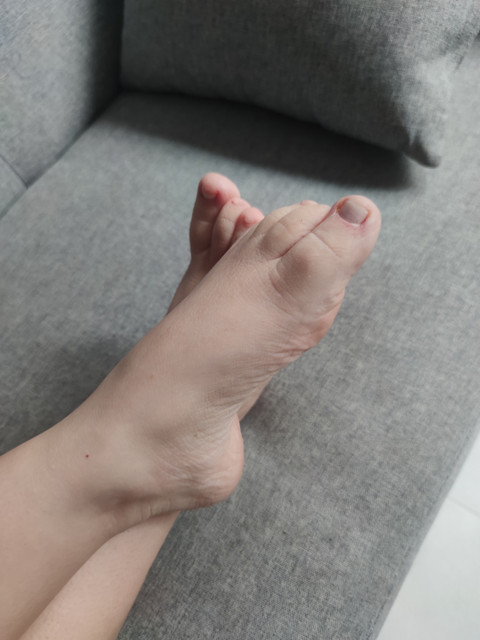 Little feet profile picture
