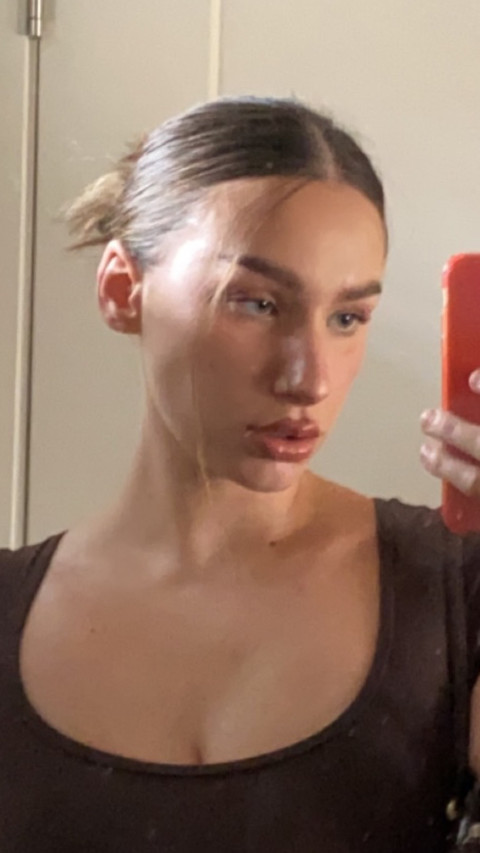 ambie ⭐️ profile picture
