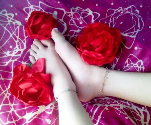 @magicalsailorfeet nude magicalsailorfeet nude