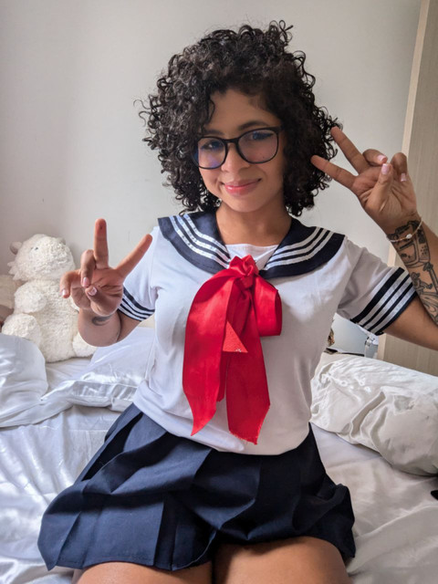 BunnyBell  🦄 Daddy's girl profile picture