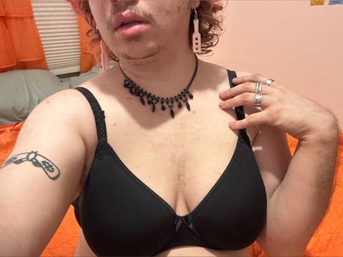 @kel_cuntboy @kel_cuntboy
