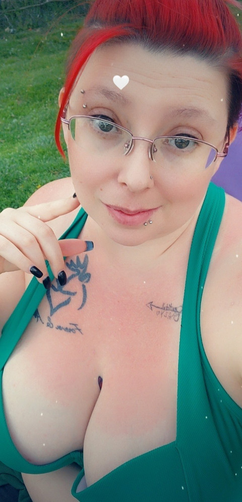 Big titty Bitch profile picture