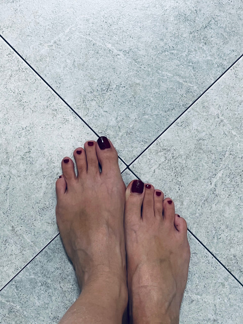Simply Feet profile picture