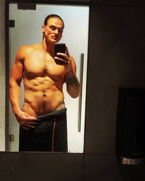 @bigbrownadonis @bigbrownadonis