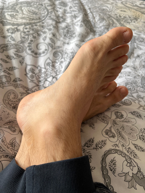 Feetslott24 profile picture