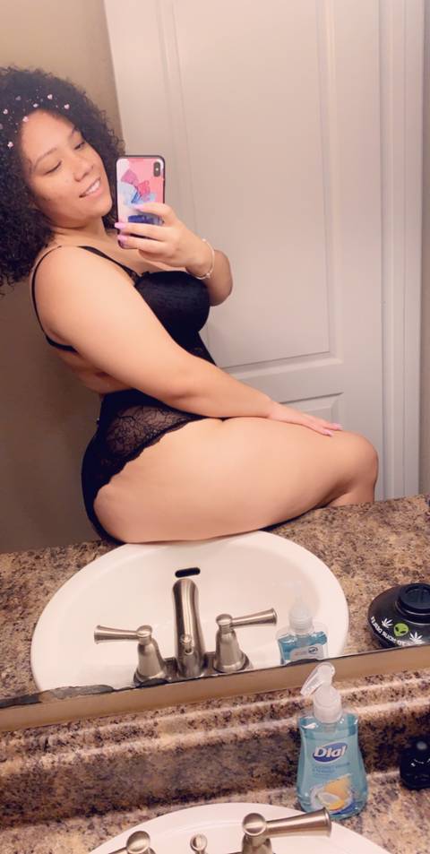 @curvy_curls nude curvy_curls nude