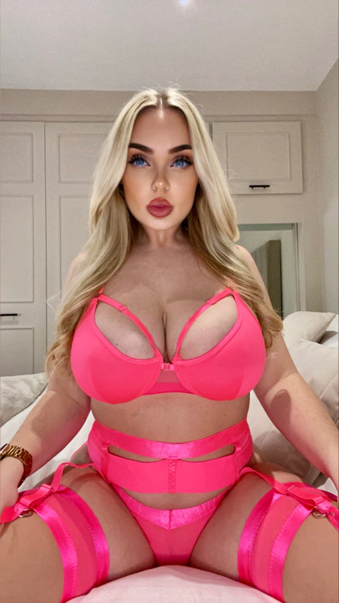 🍼🍼Big Tit Blonde UK🍼🍼 profile picture