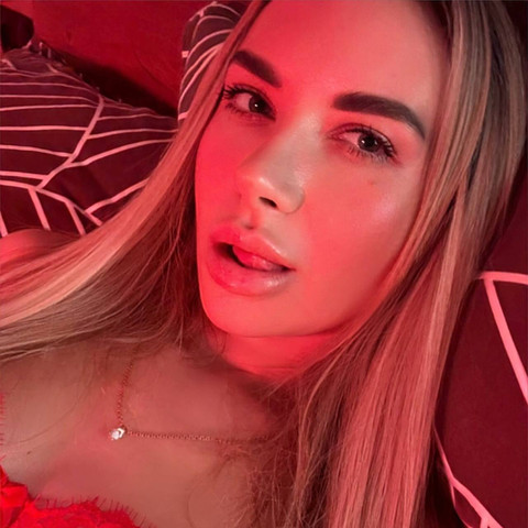 ༺ 𝓛𝓞𝓛𝓐 ༻ profile picture