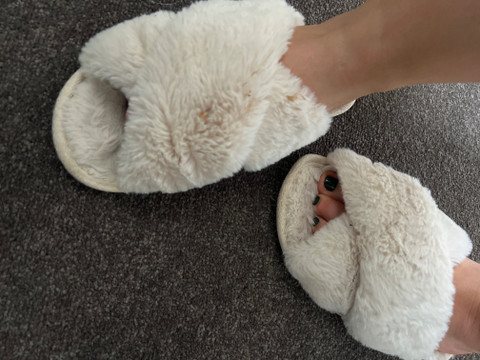 Feet shoes toes profile picture