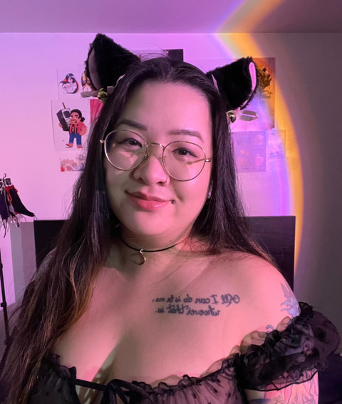 LIV 😈𝙃𝙊𝙍𝙉𝙔 𝘼𝙎𝙄𝘼𝙉 𝙎𝙇𝙐𝙏😈 profile picture