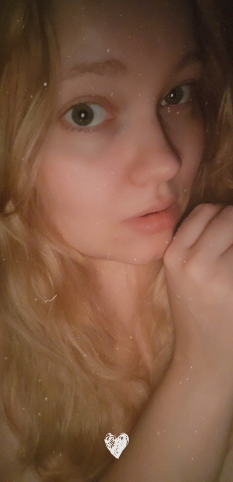 Mira May profile picture