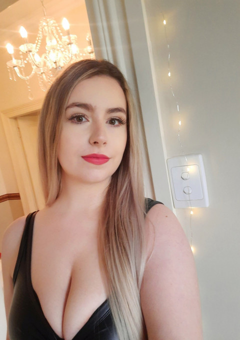 ✧ 𝓖𝓸𝓭𝓭𝓮𝓼𝓼 𝓐𝓶𝓫𝓮𝓻 ✧ profile picture