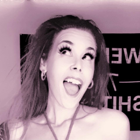 Nova profile picture