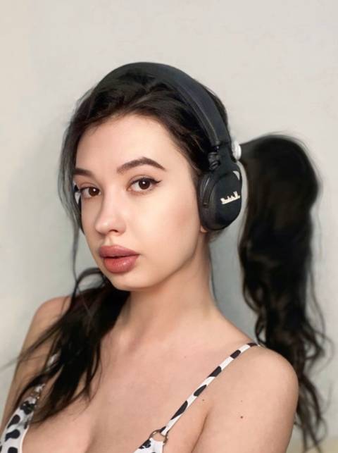 @eva_stormy @eva_stormy