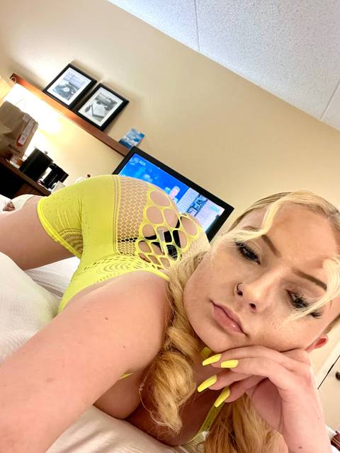 @katiebangzzzz nude katiebangzzzz nude