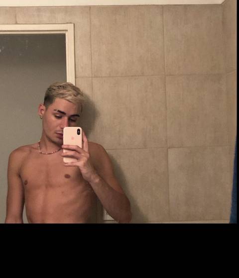 @freeaguspineyy nude freeaguspineyy nude