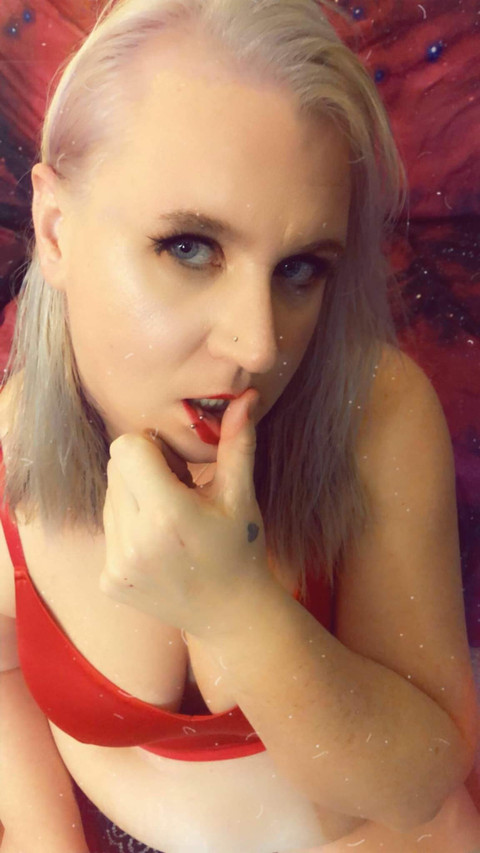 UniqueLittleGirl profile picture