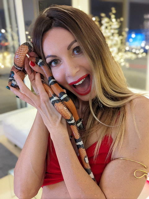 QueenSnake profile picture