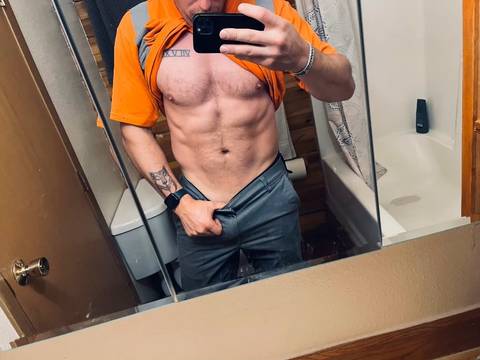 @bulgedaddyyy @bulgedaddyyy