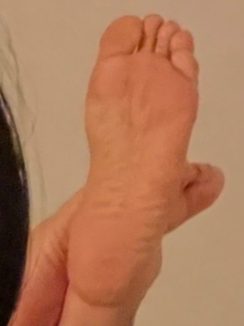 Feet, toes, soles & more profile picture