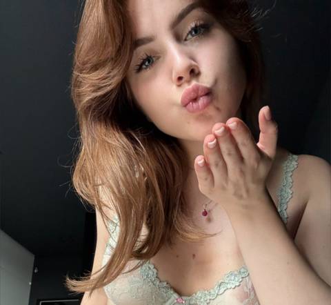 @emiliallure @emiliallure
