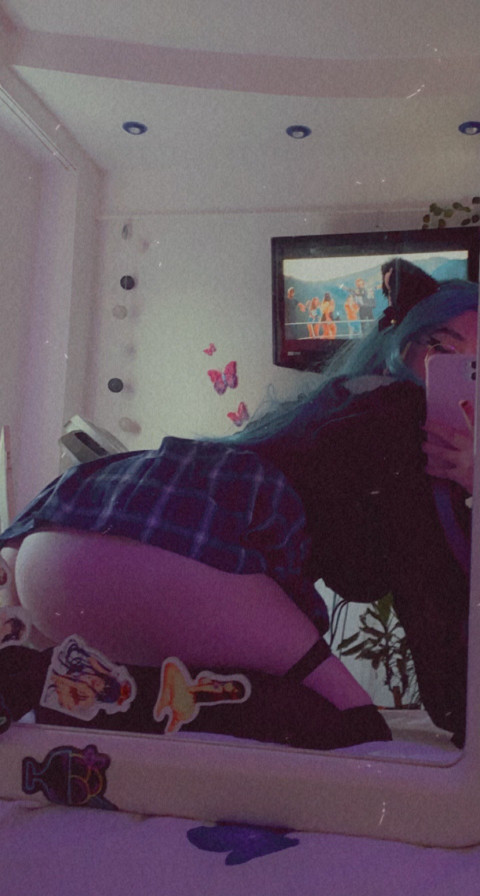 𝔲𝔯 𝔞𝔫𝔦𝔪𝔢 𝔴𝔞𝔦𝔣𝔲 🎀 profile picture