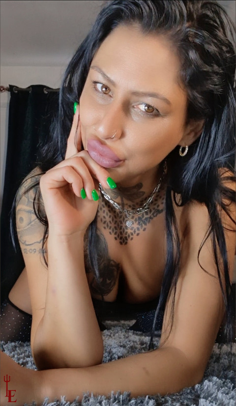 Louise_Ebony profile picture