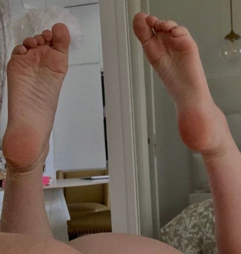 Ali feet & ass profile picture