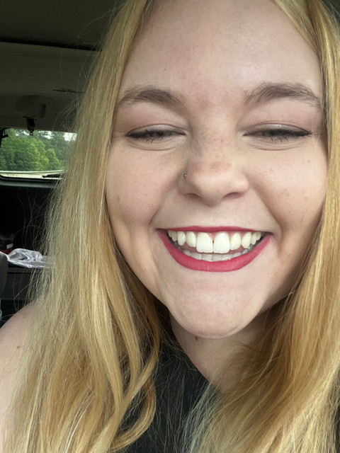 FeetandFoodGirlie profile picture
