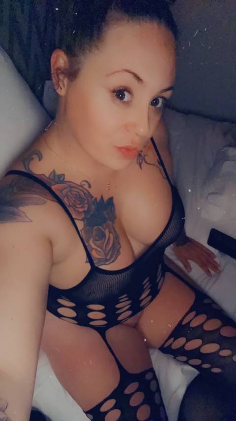 @thickbustybabe nude thickbustybabe nude