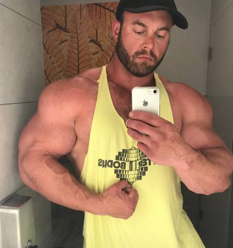@bearlymuscled @bearlymuscled