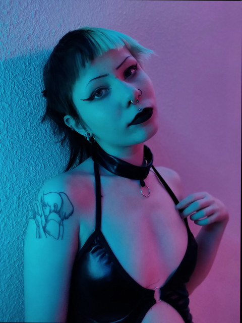 Smoll pervert 💜 profile picture